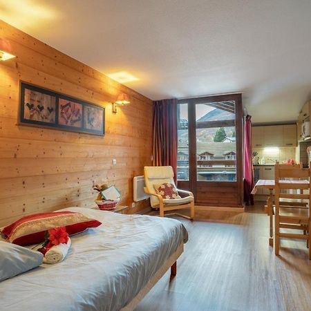 Grand Studio Tout Confort Pour 4 Personnes Brides-les-Bains Luaran gambar